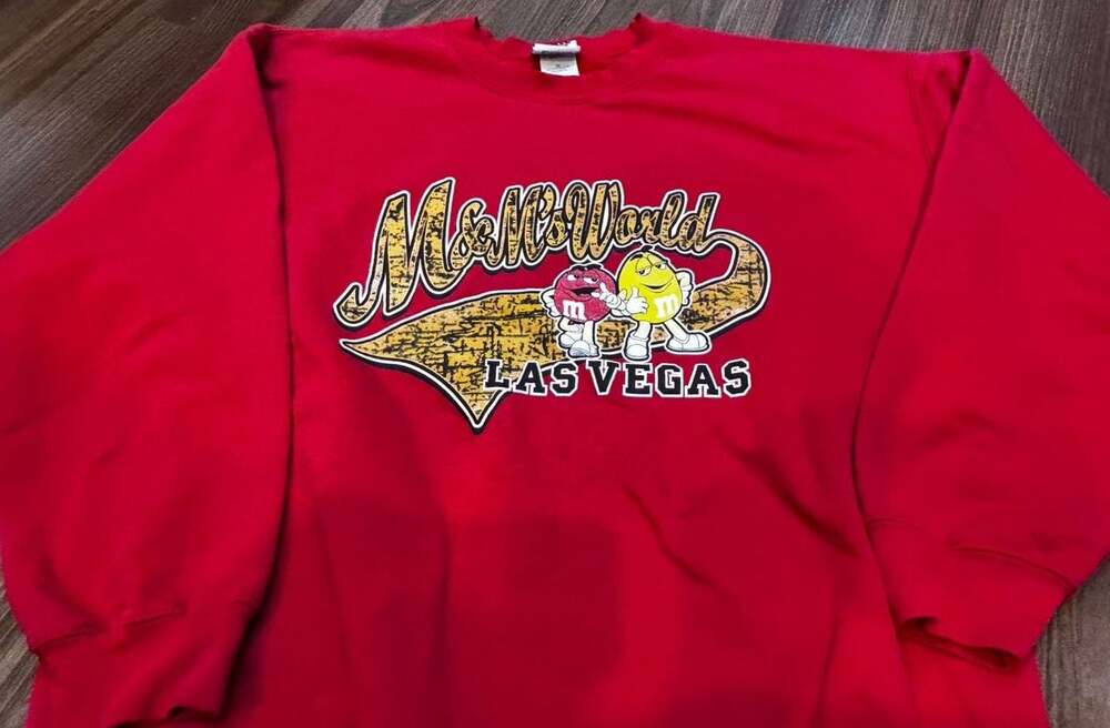 Vintage M&M's World Las Vegas Red Pullover Crewneck Sweatshirt